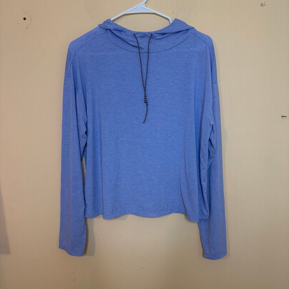 Patagonia women’s hooded shirt size medium super soft